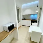 Fantastic Location! Superhost 5 Star * Prága