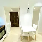 Fantastic Location! Superhost 5 Star Apartman *