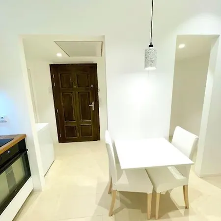 Fantastic Location! Superhost 5 Star Apartament *