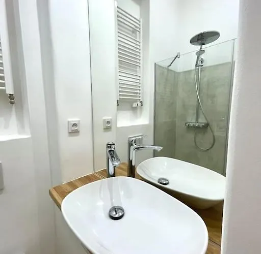 Apartment Fantastic Location! Superhost 5 Star